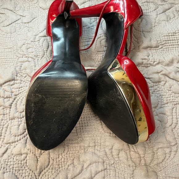 Guess Red and Gold Platform Heels - Picture 3 of 4
